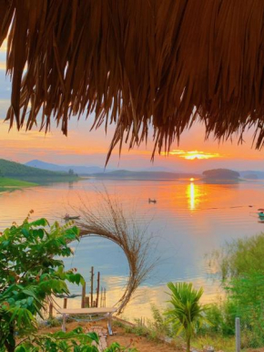 Lakeview Homestay Vu Linh